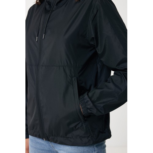 Chaqueta ligera Iqoniq Logan de poliéster reciclado