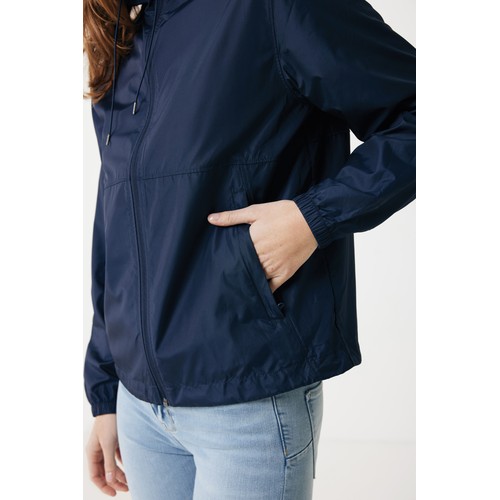 Chaqueta ligera Iqoniq Logan de poliéster reciclado