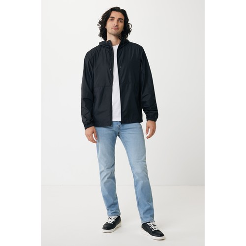Chaqueta ligera Iqoniq Logan de poliéster reciclado