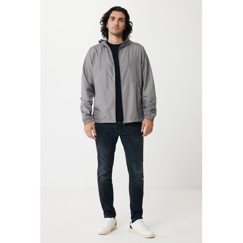 Chaqueta ligera IQONIQ Logan de poliéster reciclado