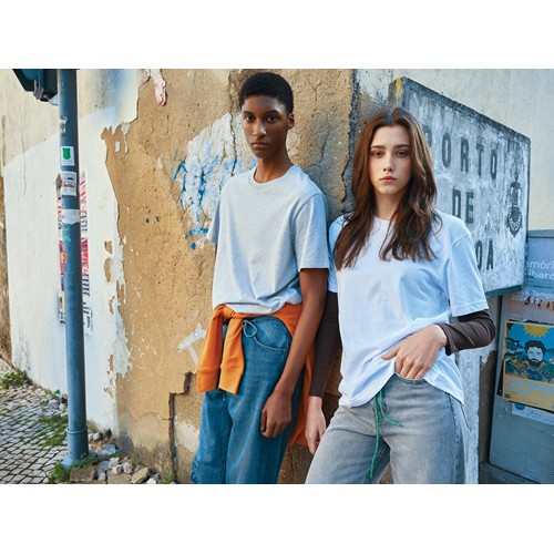 IQONIQ Kakadu Camiseta Relax Fit Algodón Reciclado