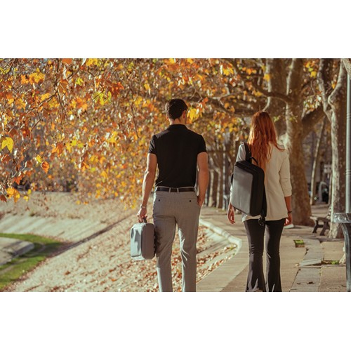 Mochila y maletín antirrobo Bobby Bizz 2.0