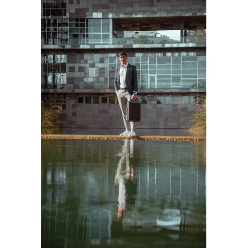 Mochila y maletín antirrobo Bobby Bizz 2.0