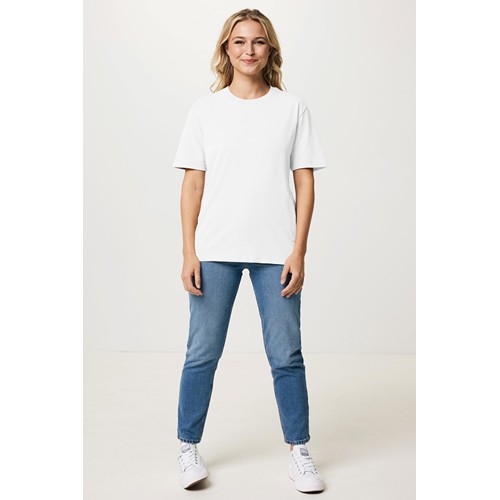 white IQONIQ Teide Camiseta Boxy Fit Algodón Reciclado