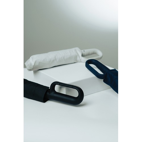 Parapluie 21'' avec mousqueton en rPET AWARE™ Yara - 10