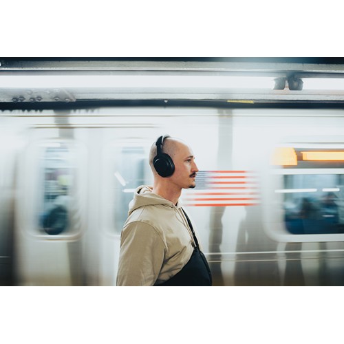 black Auriculares inalámbricos Irvine RCS reciclados y reparables