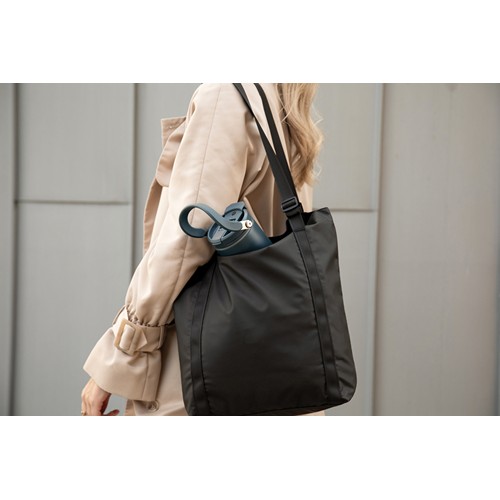 black Bolsa tote VINGA Livorno poliéster reciclado GRS