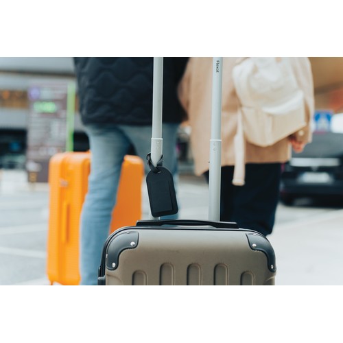 black Etiqueta equipaje Globetrack RCS rPolyester con seguimiento