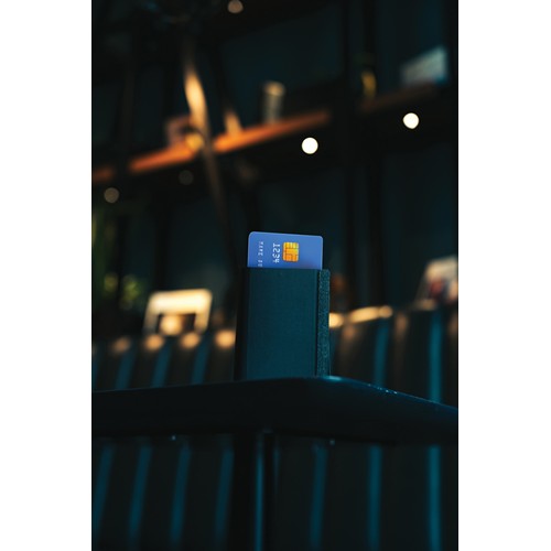 black Cartera Seekcard poliéster con localizador