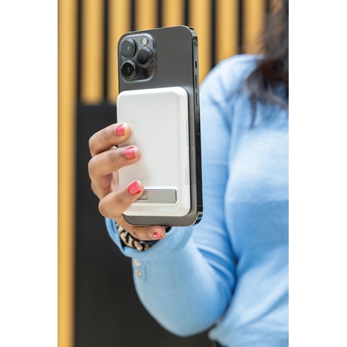 white Powerbank magnético bambú Zen RCS de RPET 5.000 mAh