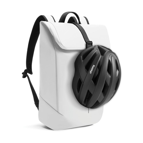 Mochila urbana resistente al agua con solapa