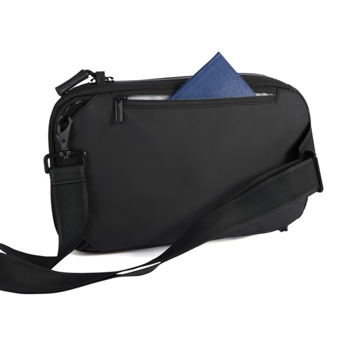 black Sling expandible Urban resistente al agua