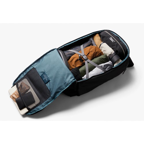 black Bellroy Transit Workpack Pro 28L