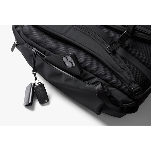 black Bellroy Transit Workpack Pro 28L