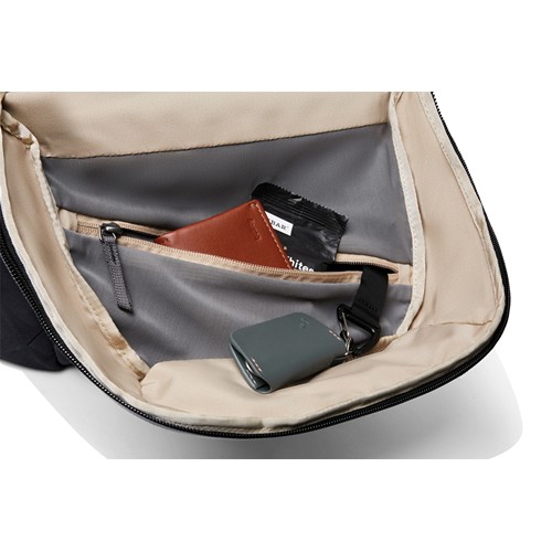 black Mochila Bellroy Via