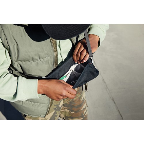 black Bolsa Bellroy Lite