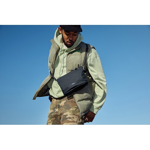black Bolsa Bellroy Lite