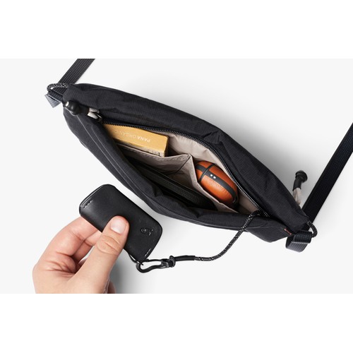 black Bolsa Bellroy Lite