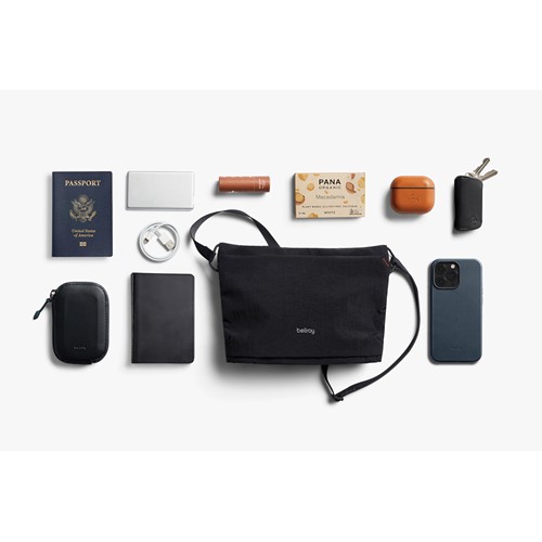 black Bolsa Bellroy Lite