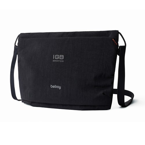 black Bolsa Bellroy Lite