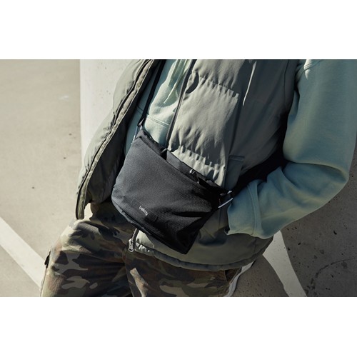 black Bolsa Bellroy Lite