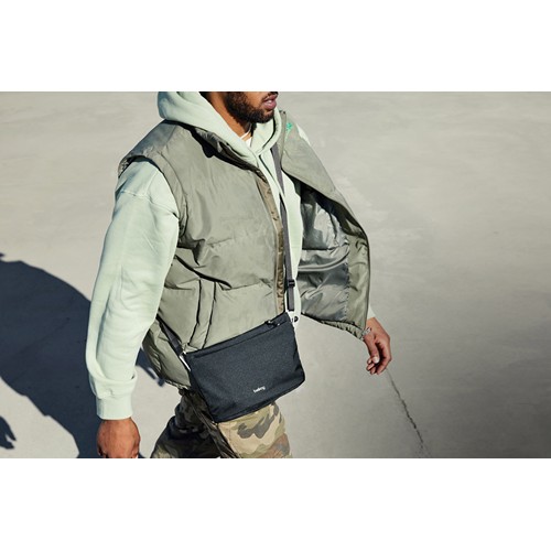 black Bolsa Bellroy Lite