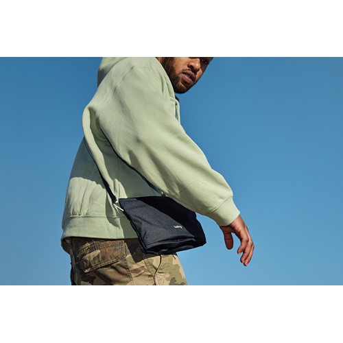 black Bolsa Bellroy Lite