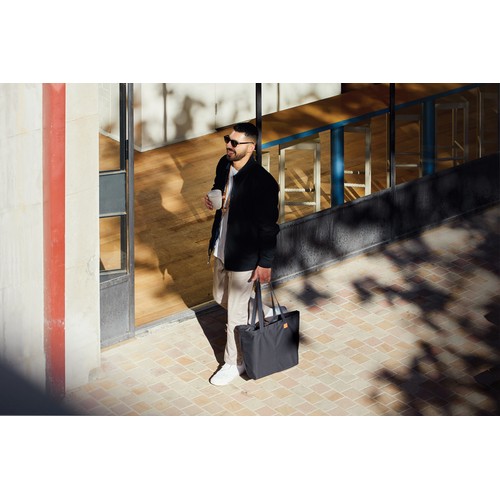 black Bolsa tote Bellroy Market