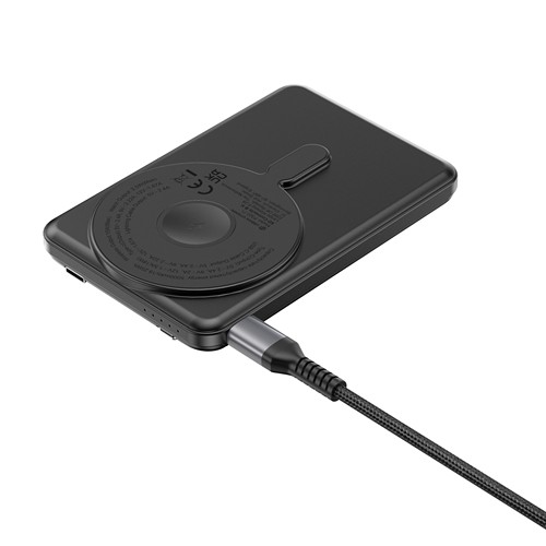 black Powerbank magnético Urban Vitamin Redwood 5 en 1