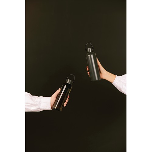 green Botella VINGA Baltimore RPET RCS 550 ml