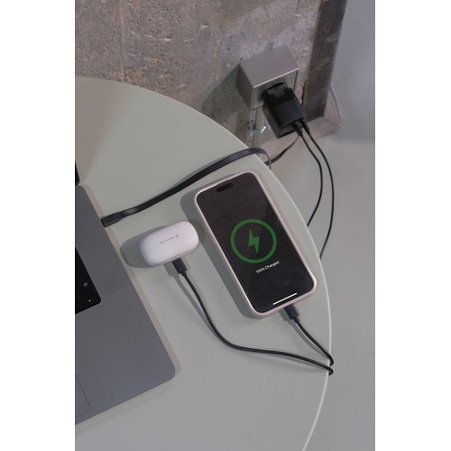 Cargador GaN Mendocino con cable retráctil Urban Vitamin 65W