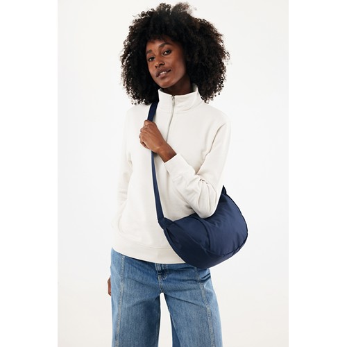 azul marino Bolsa bandolera de media luna Crescent XL AWARE™ RPET