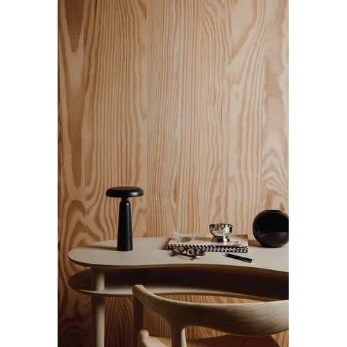 black Lámpara de mesa VINGA Avery RCS