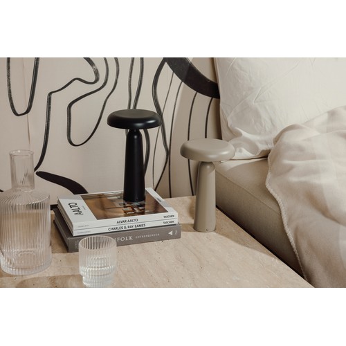 black Lámpara de mesa VINGA Avery RCS