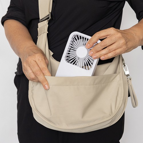white Ventilador escritorio recargable plástico reciclado Aervina