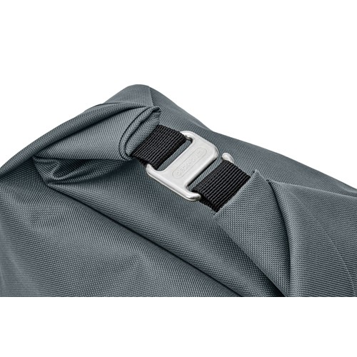 Nevera térmica para almuerzo Black+Blum de 6,7 L