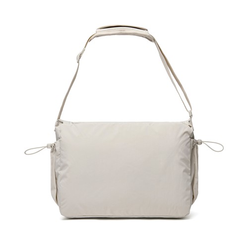 beis Bolsa bandolera KENTO URBAN RCS nailon reciclado 15,6