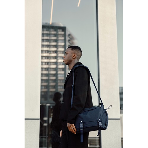 azul marino Bolsa bandolera KENTO URBAN RCS nailon reciclado 15,6