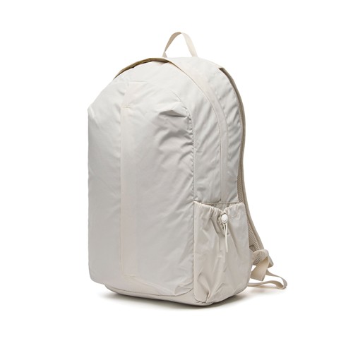 beis Mochila KENTO URBAN RCS nailon reciclado 15,6