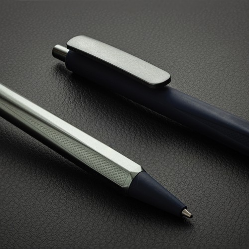 Bolígrafo de tres lados EDGE RCS exclusivo