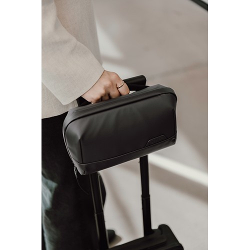 black Estuche de viaje Swiss Peak OSLO RCS