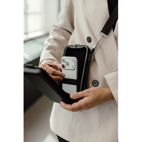 Estuche rígido de viaje Swiss Peak OSLO RCS para móvil