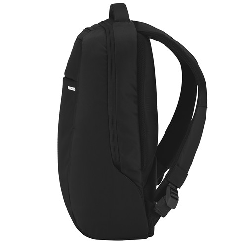 black Funda Incase ICON Lite