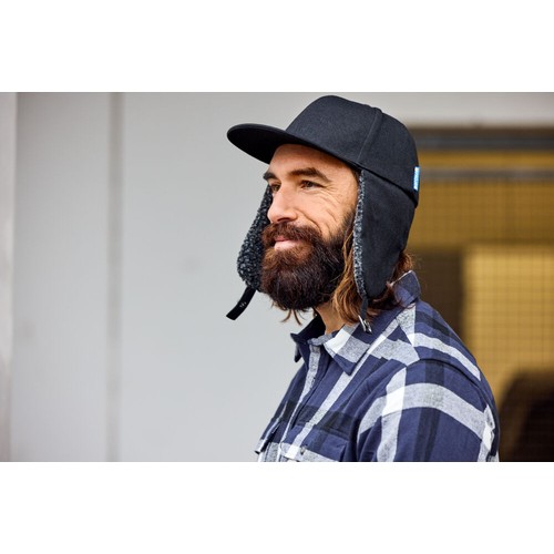 9082 GORRA CON OREJERAS