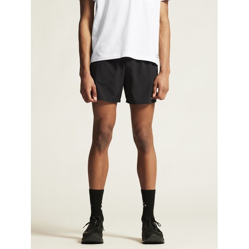 CORE Essence Shorts 2 M
