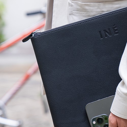 INE Laptop 14/15" noir