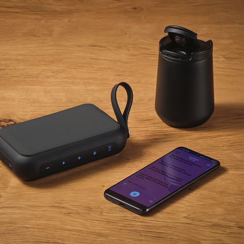 Altavoz Hawking: rABS, 4000 mAh. Autonomía  hasta 4 horas. IPX5