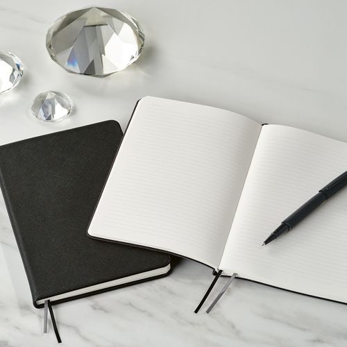 LIBRETA SARTRE A5 DE TAPA BLANDA, RPU, 80 GSM, FSC® 196 PÁGINAS