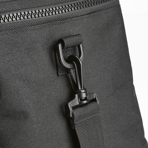 black Nevera Munich L; 10 l de rPET 600D. Cierres termoinyectados