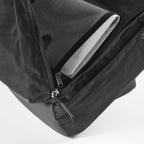 black Mochila Cape Town; 27L, algodón reciclado 230gsm. Portátil 17